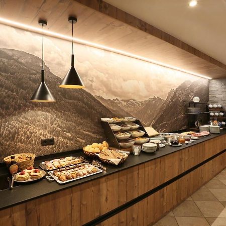 Pension Alpenhof B&B كولّي إيساركو المظهر الخارجي الصورة